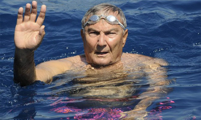 Baykal AKP Havuzunda Yüzdü