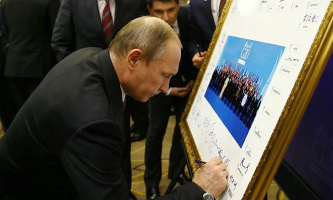 Putin Sert Vurdu
