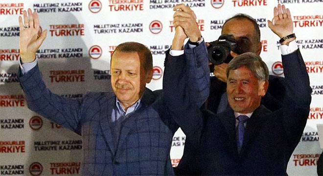 Erdoğan’a  ‘Balkon Kardeşi’ Bile Sırt Çevirdi
