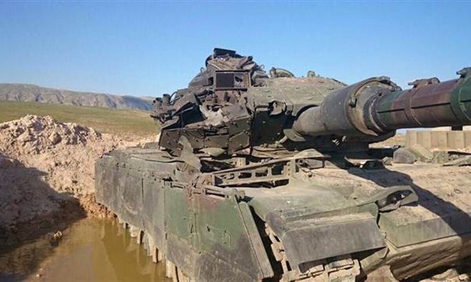 Bir Tank Daha Vuruldu: 3 Yaralı