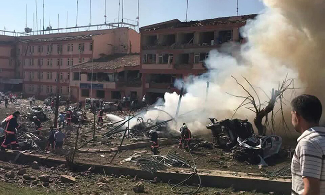 Elazığ'da Bomba Yüklü Araç Dehşeti