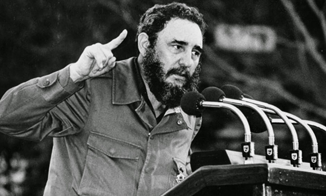 Fidel Castro Yaşamını Yitirdi