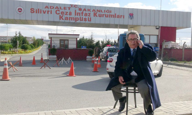 Gazeteci Mete Akyol Vefat Etti