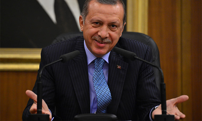 Başkanlık Puanı İçin AKP’yi Yine Açığa Düşürdü