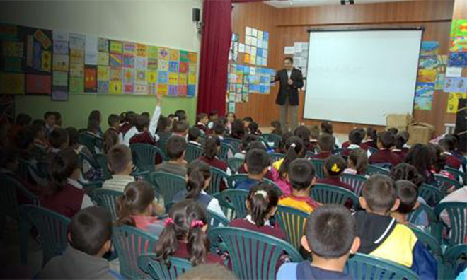 Okullarda Atatürk Az “Cihat” Çok