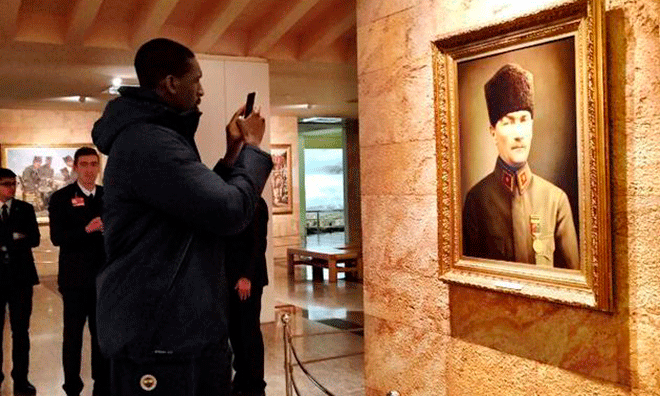 “Atatürk Sevgim Bu Fotoğrafla Başladı “